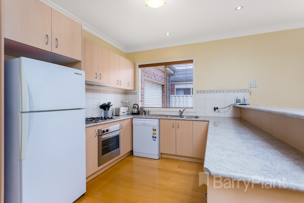 2 Abbey Walk, Point Cook, VIC 3030 - Thumbnail 2 - 24/05/2019