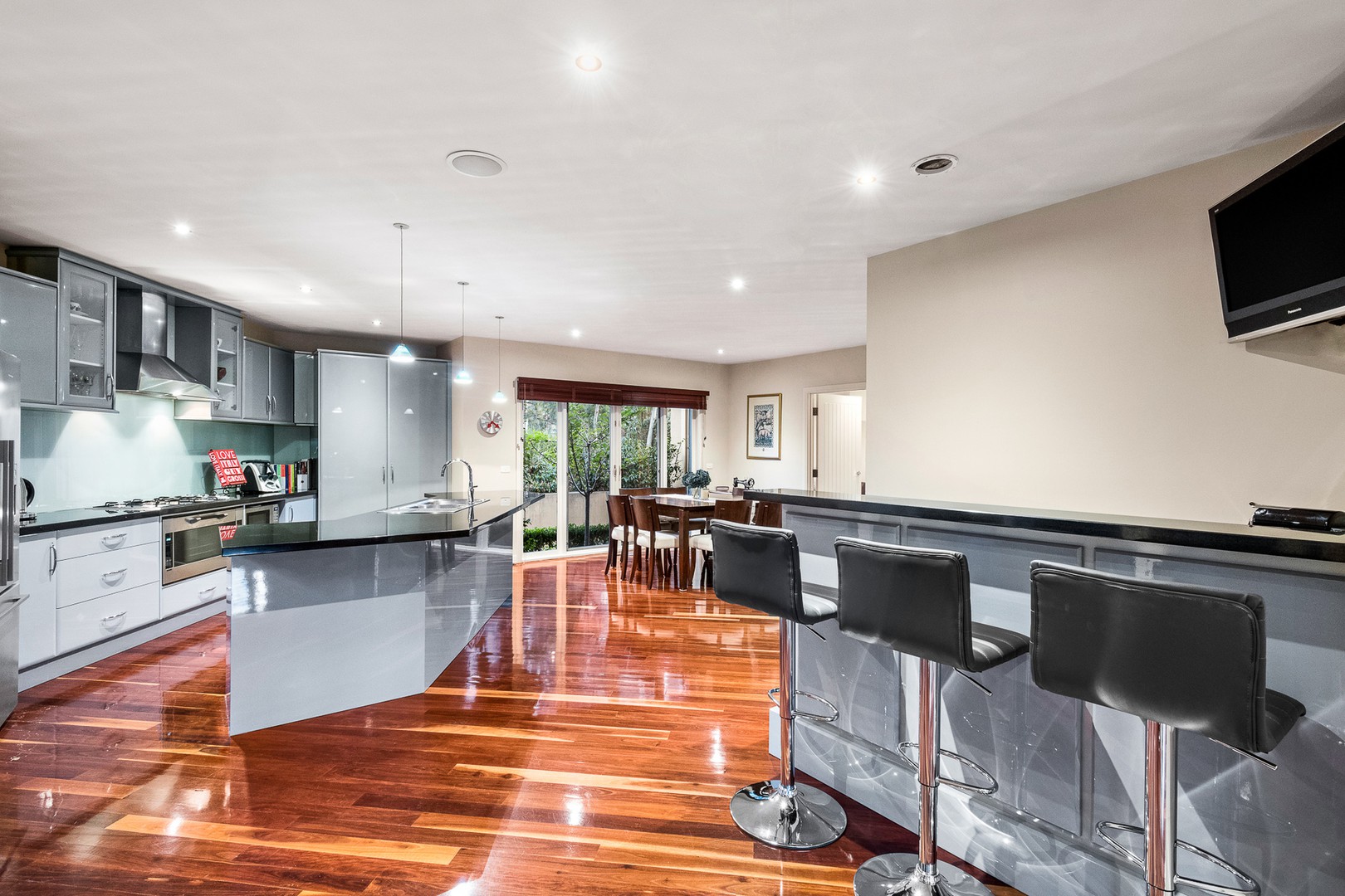 43 Atkinson StreetTemplestowe, VIC 3106, Templestowe - Thumbnail 2