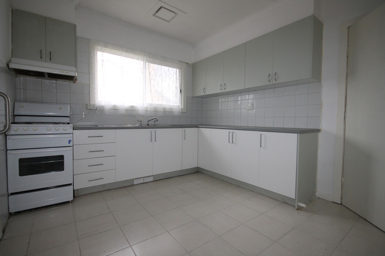 34 Crevelli Street, Reservoir, VIC 3073 - Thumbnail 1 - 24/05/2019