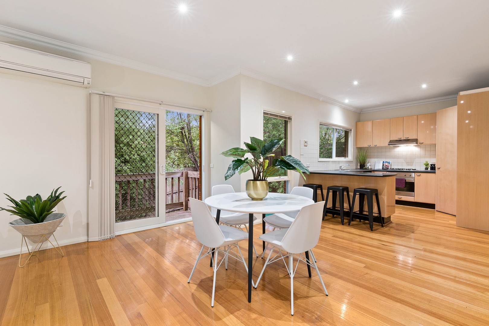 2/13 Turnstone Street, Doncaster East, VIC 3109, Doncaster East - Thumbnail 2