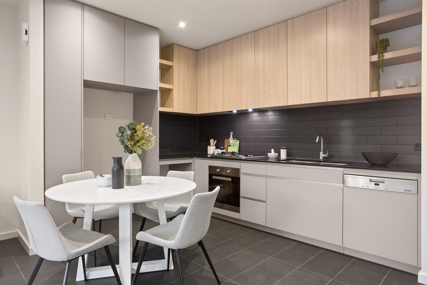 31 Stables CircuitDoncaster, VIC 3108, Doncaster - Thumbnail 2