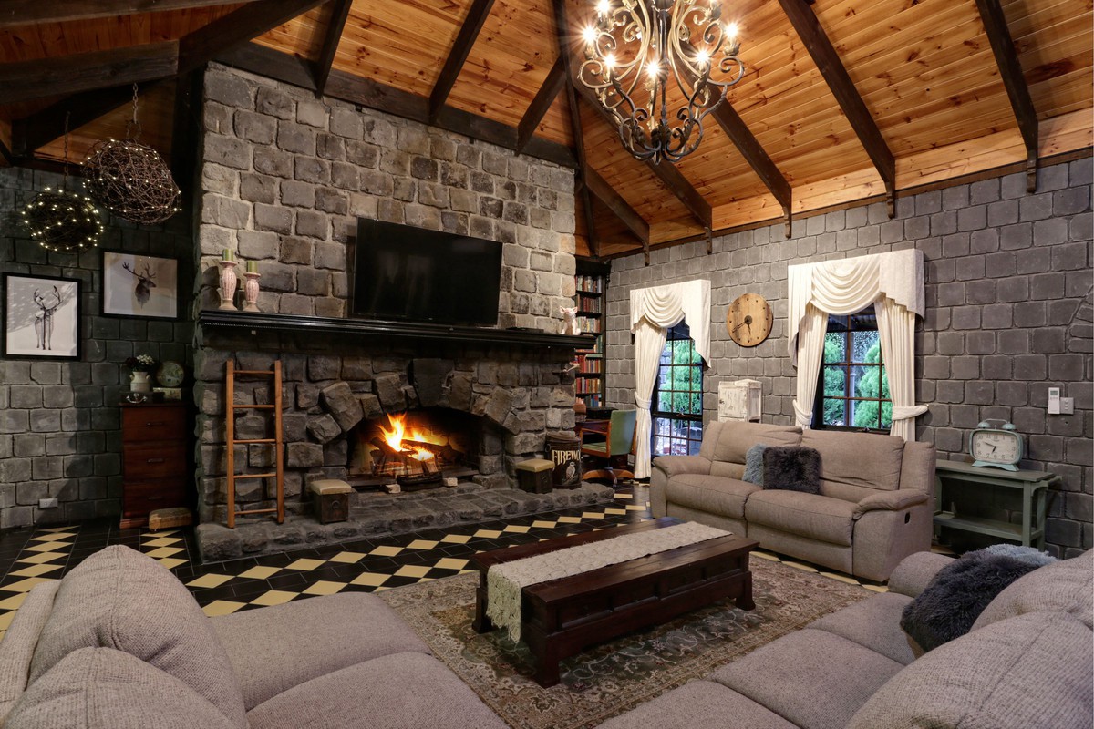 17 Oxford Downs Road, Macclesfield, VIC 3782 - Thumbnail 2 - 18/05/2019