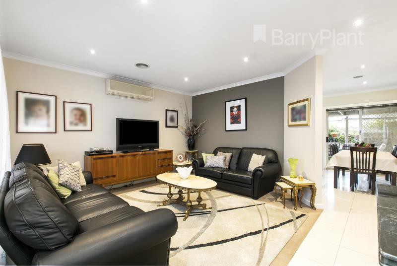 2/8 Margaret Street, Parkdale, VIC 3195 - Thumbnail 1 - 24/05/2019