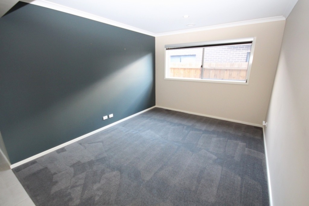 302 Charlemont Road, Armstrong Creek, VIC 3217 - Thumbnail 1 - 24/05/2019