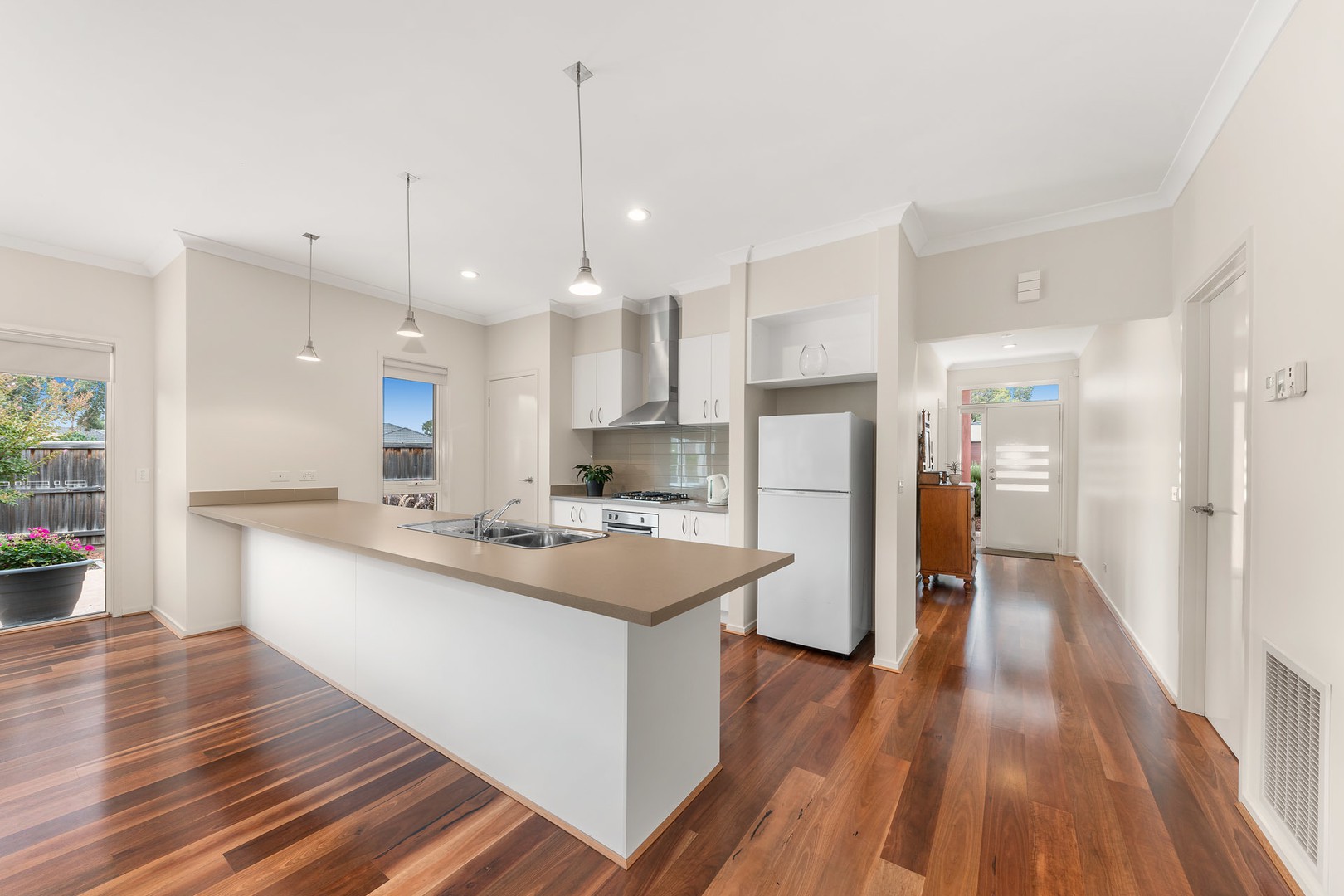 24 Lanata Street, South Morang, VIC 3752 - Thumbnail 2 - 18/05/2019