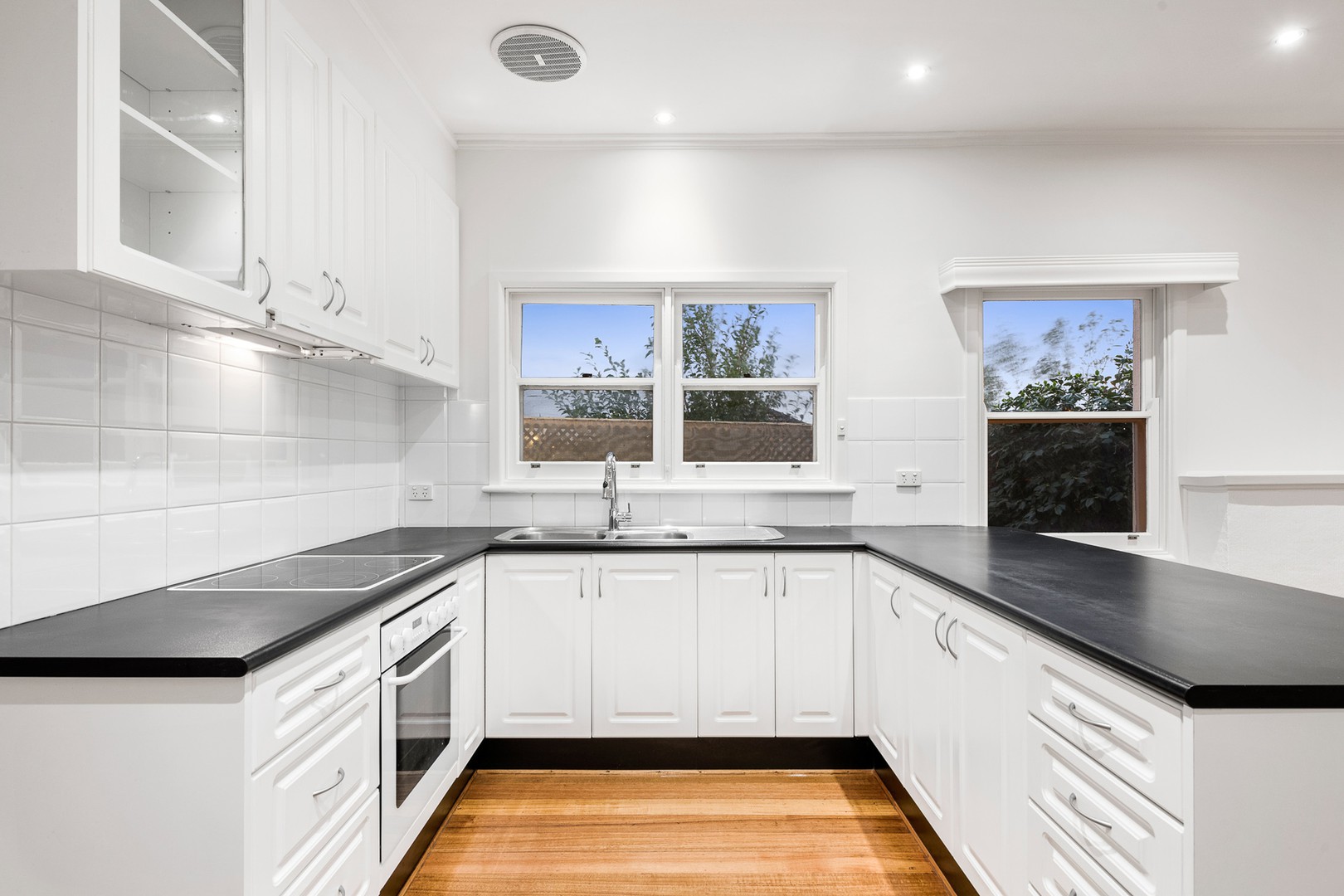 1/94 High Street, Doncaster, VIC 3108, Doncaster - Thumbnail 3