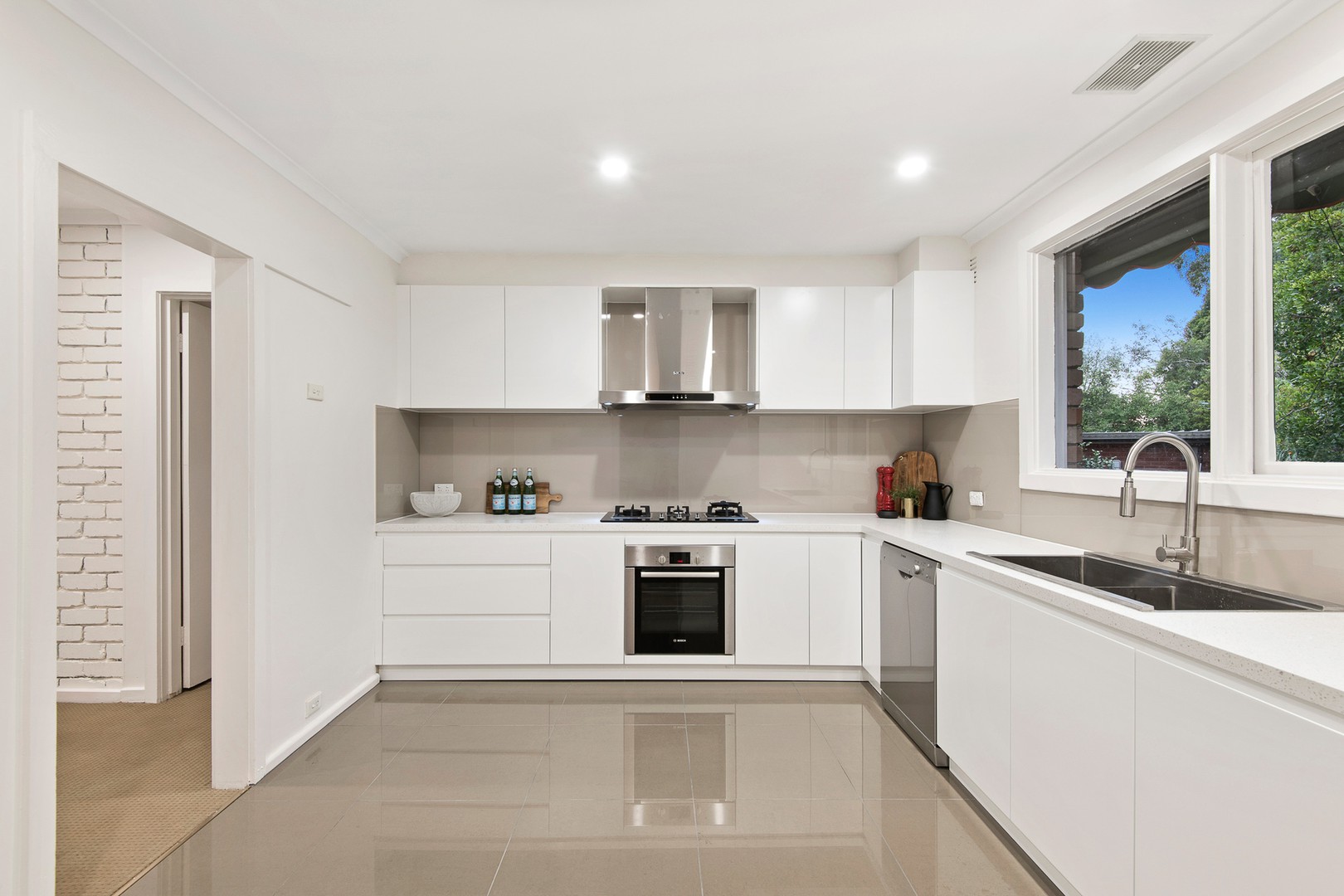 139 Tunstall Road, Doncaster East, VIC 3109, Doncaster East - Thumbnail 4