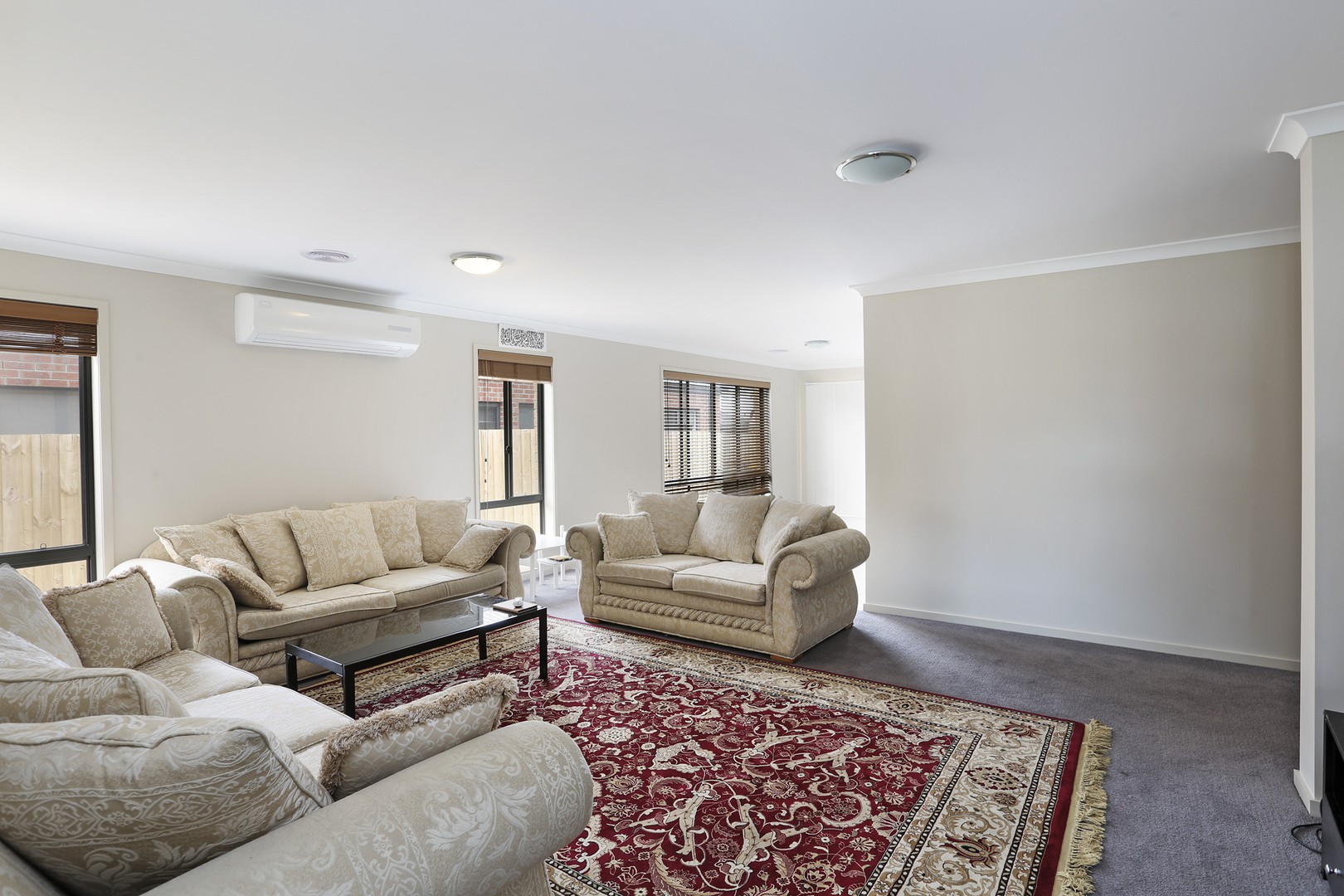 22 Sirrom Crescent, Armstrong Creek, VIC 3217 - Thumbnail 2 - 30/04/2018