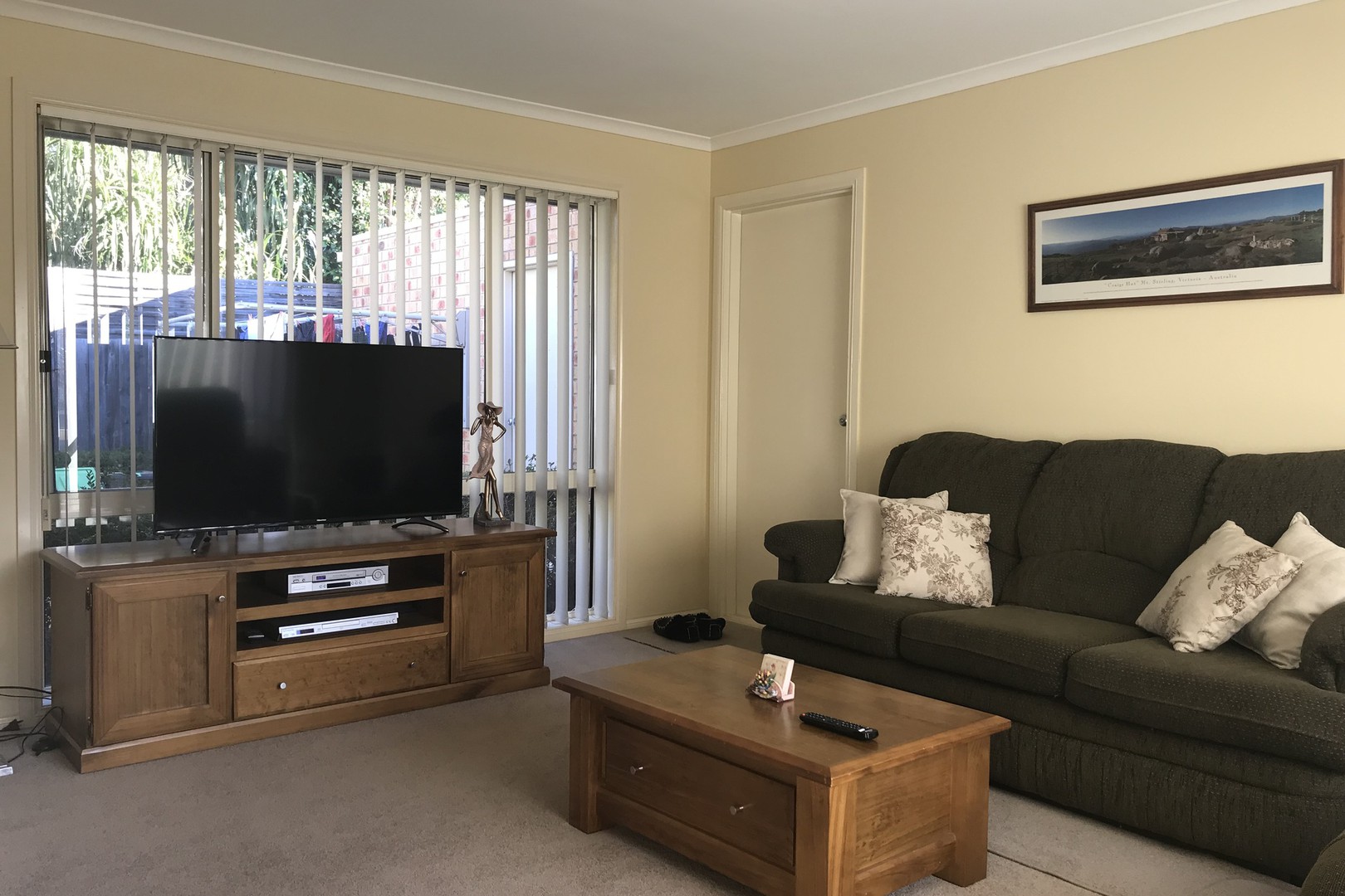 4/10 Buchanan Road, Berwick, VIC 3806 - Thumbnail 2 - 24/05/2019
