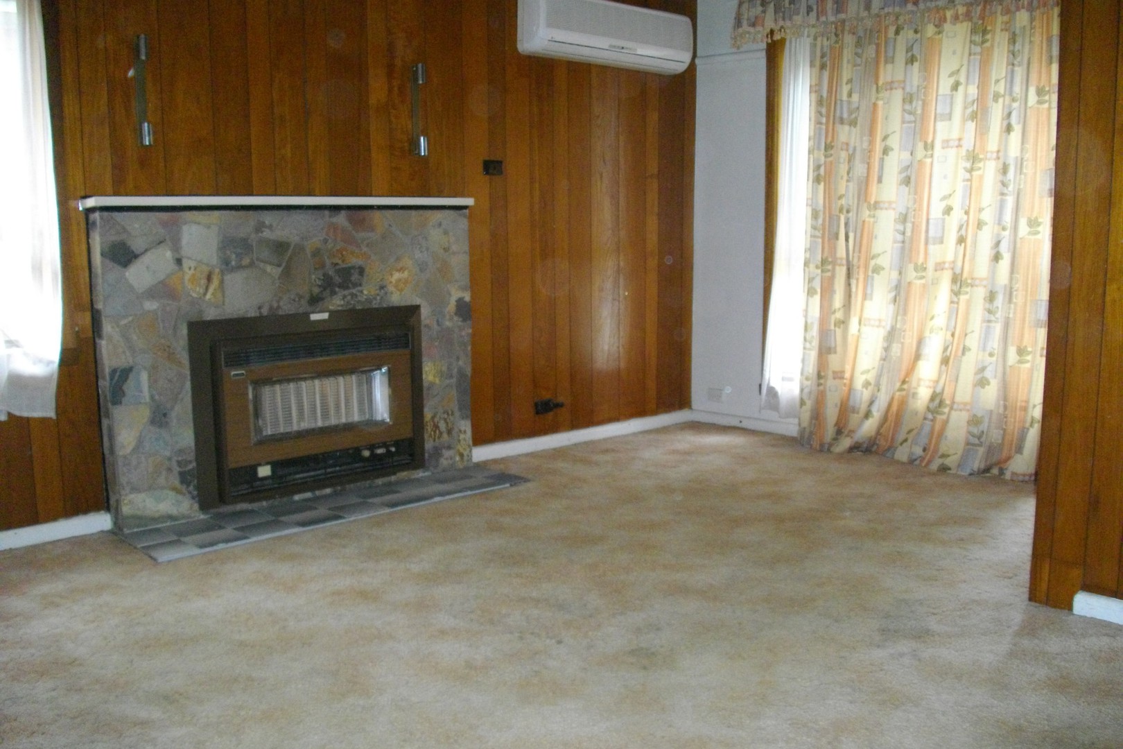 56 Winter Crescent, Reservoir, VIC 3073 - Thumbnail 2 - 24/05/2019