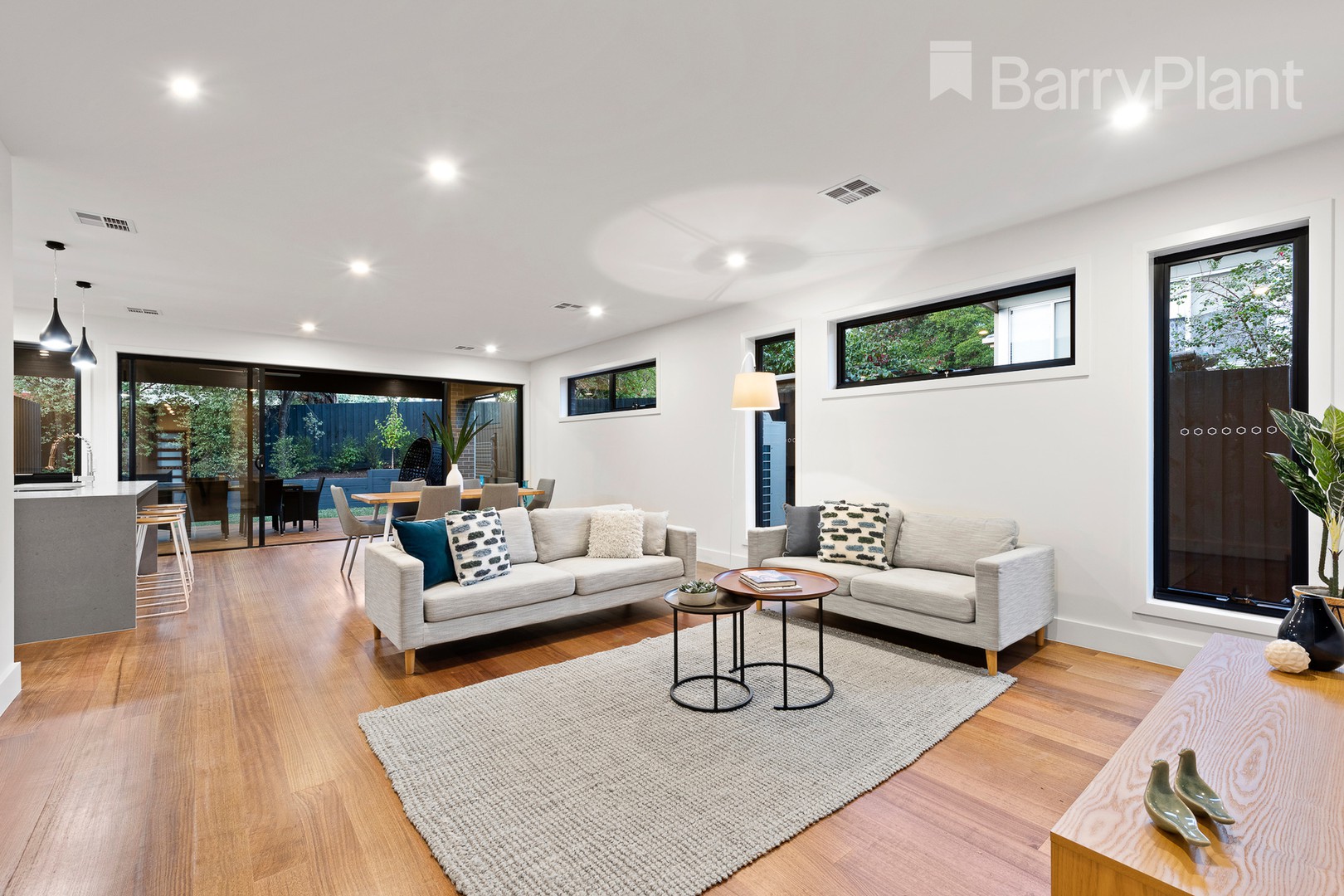 13 Philip AvenueDoncaster, VIC 3108, Doncaster - Thumbnail 3