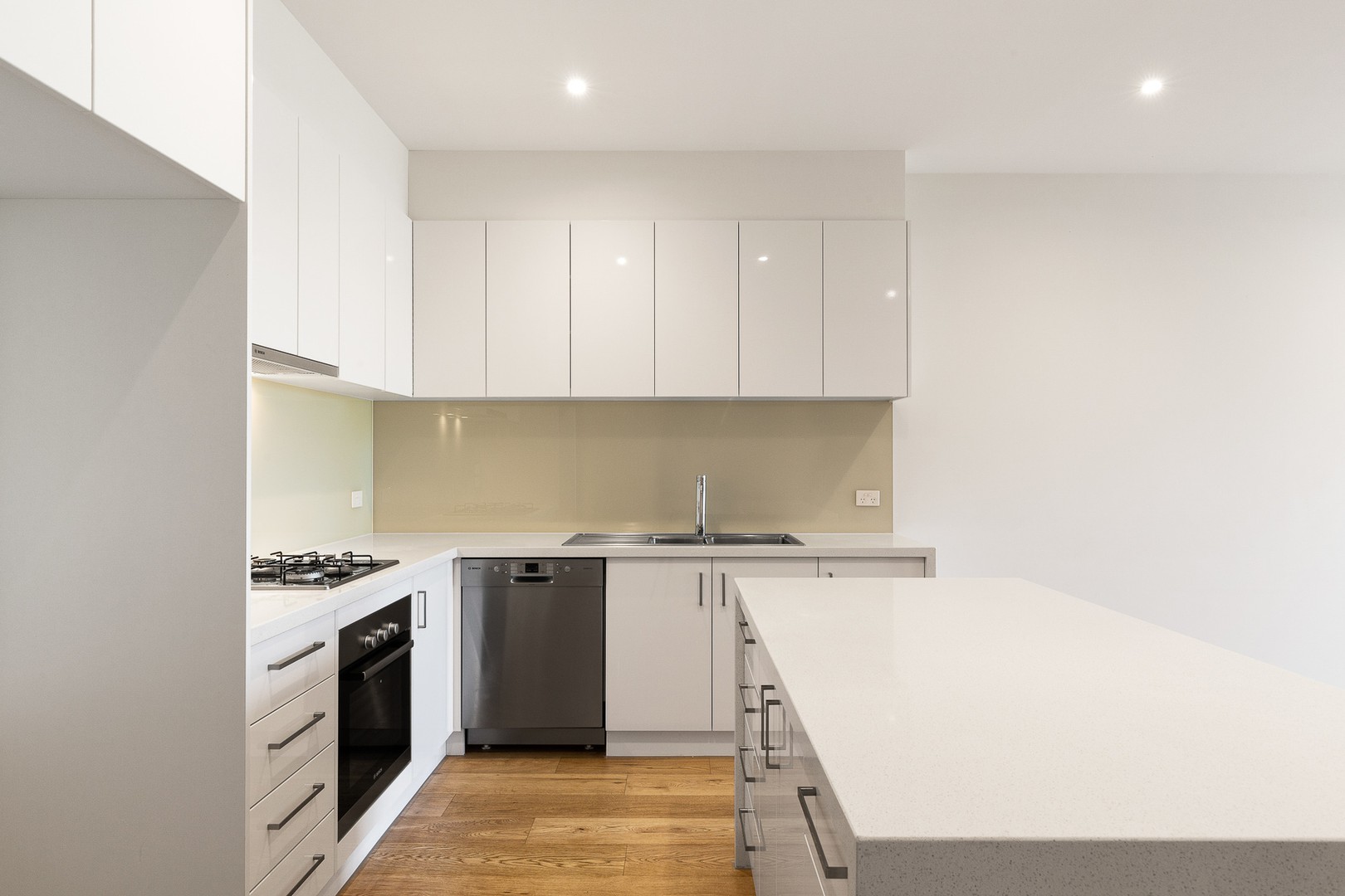 116/187 Reynolds RoadDoncaster East, VIC 3109, Doncaster East - Thumbnail 2