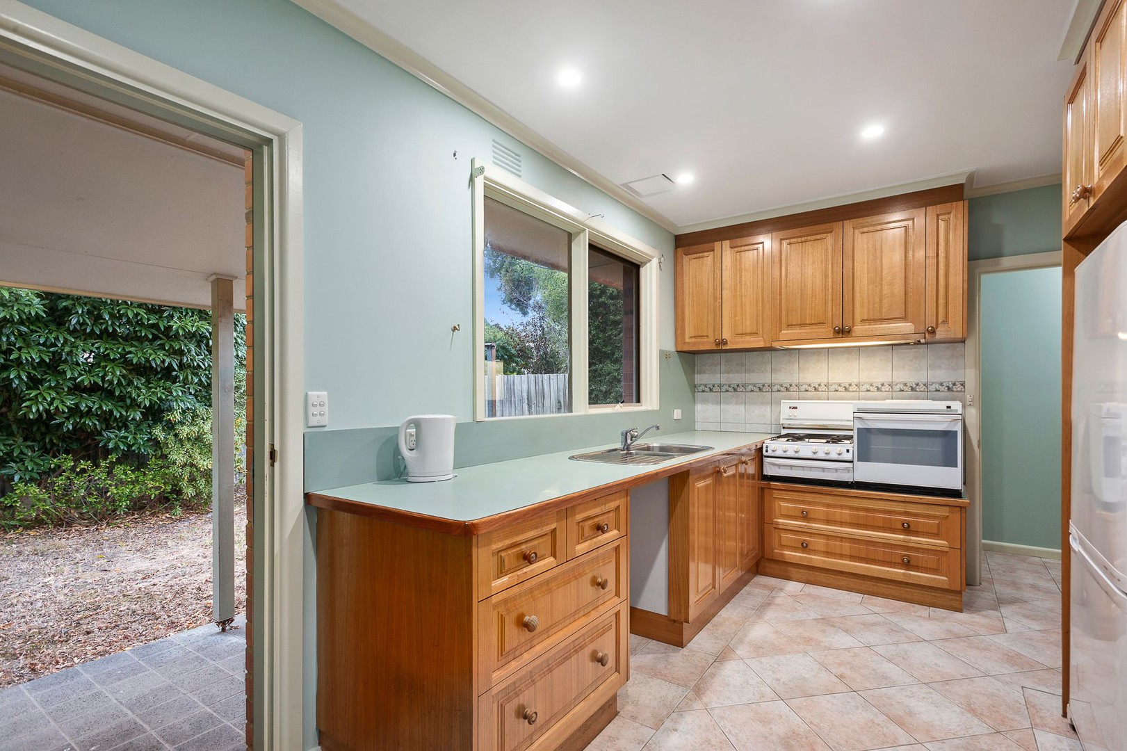 10 Winifred StreetNunawading, VIC 3131, Nunawading - Thumbnail 2