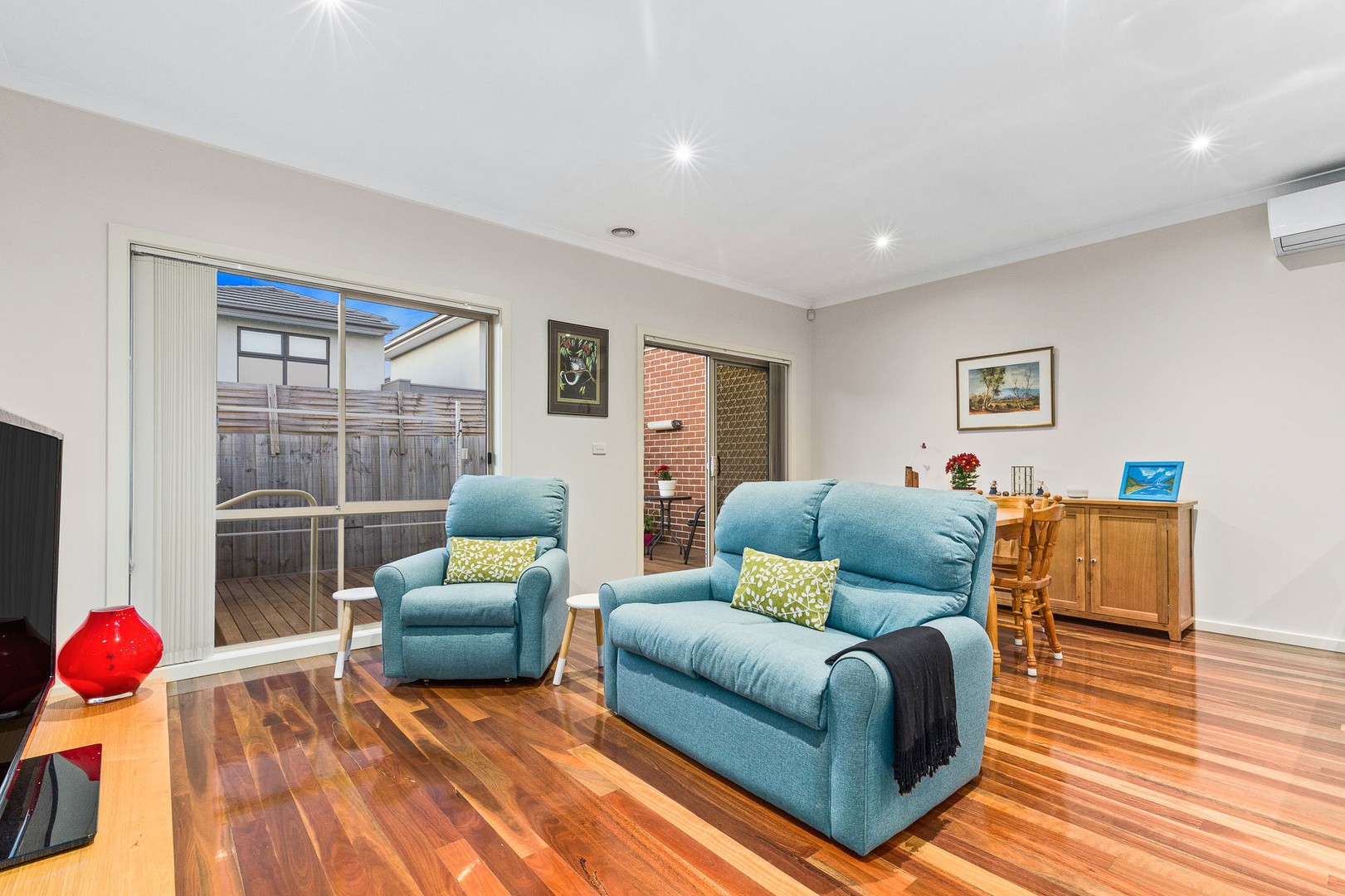 2/10A Donald StreetBlackburn South, VIC 3130, Blackburn South - Thumbnail 2