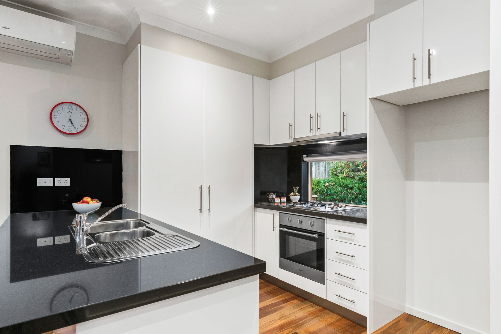 2/10A Donald StreetBlackburn South, VIC 3130, Blackburn South - Thumbnail 3