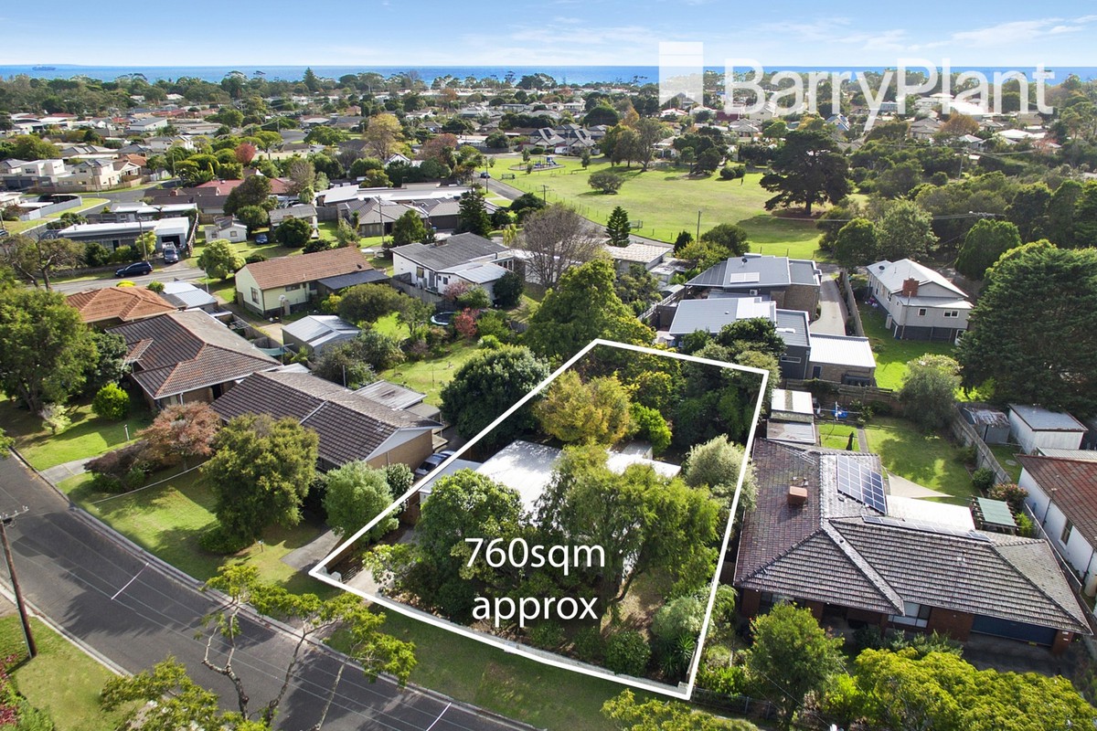 11 Warranilla Avenue, Rosebud, VIC 3939 - Thumbnail 2 - 17/05/2019