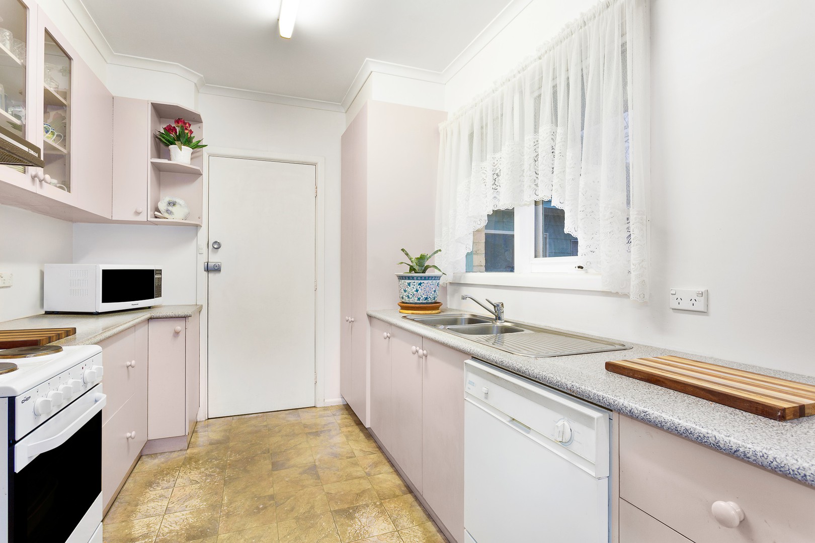 22 Baird Street SouthDoncaster, VIC 3108, Doncaster - Thumbnail 4