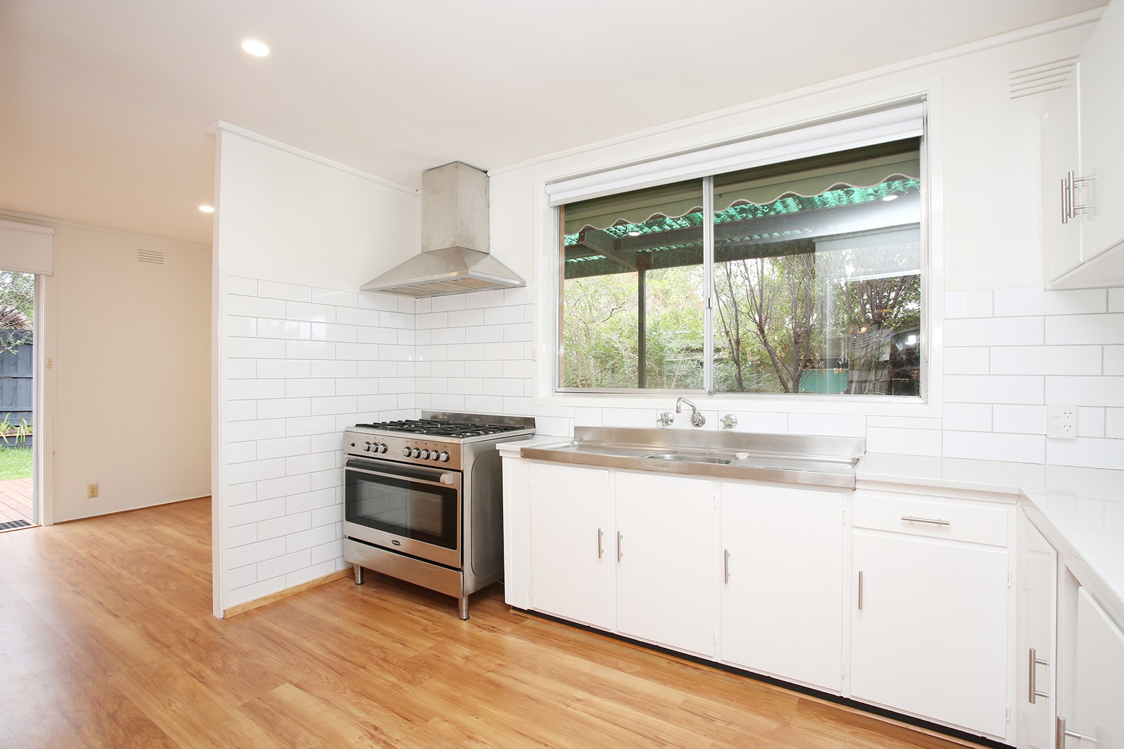 88 Ashleigh Avenue, Frankston, VIC 3199 - Thumbnail 2 - 22/05/2018