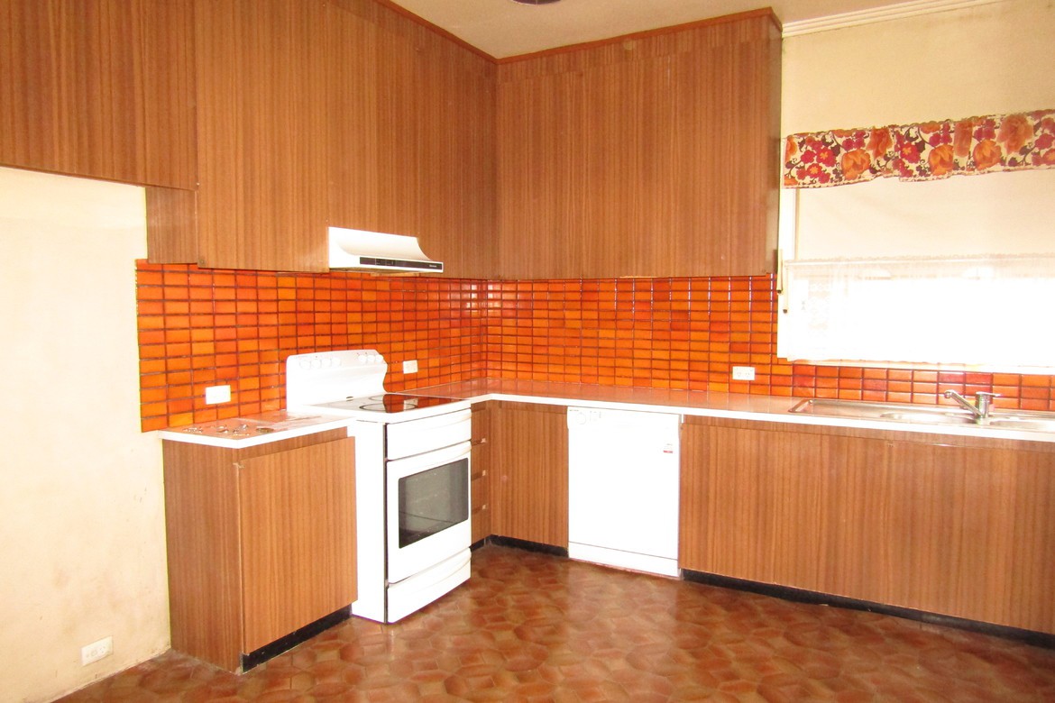 249 Spring Street, Reservoir, VIC 3073 - Thumbnail 2 - 24/05/2019