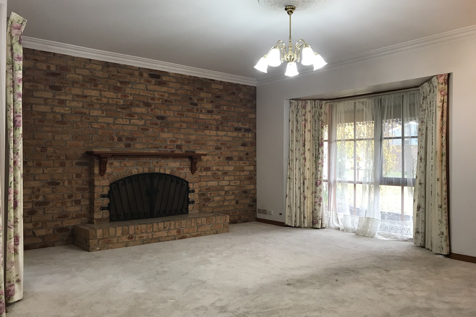 21 County Drive, Berwick, VIC 3806 - Thumbnail 2 - 24/05/2019