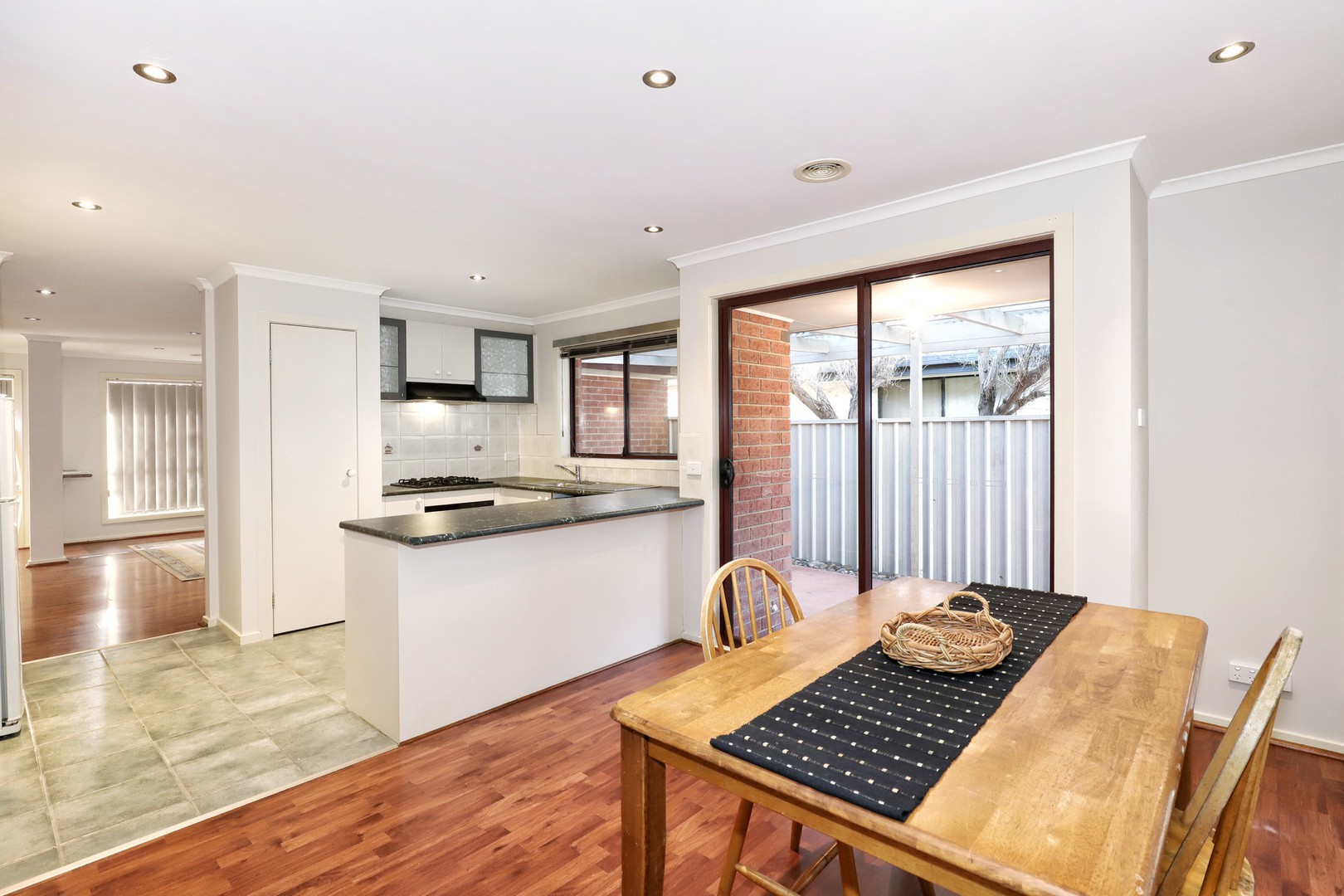 1 Shearwater Place, Craigieburn, VIC 3064 - Thumbnail 2 - 17/05/2019