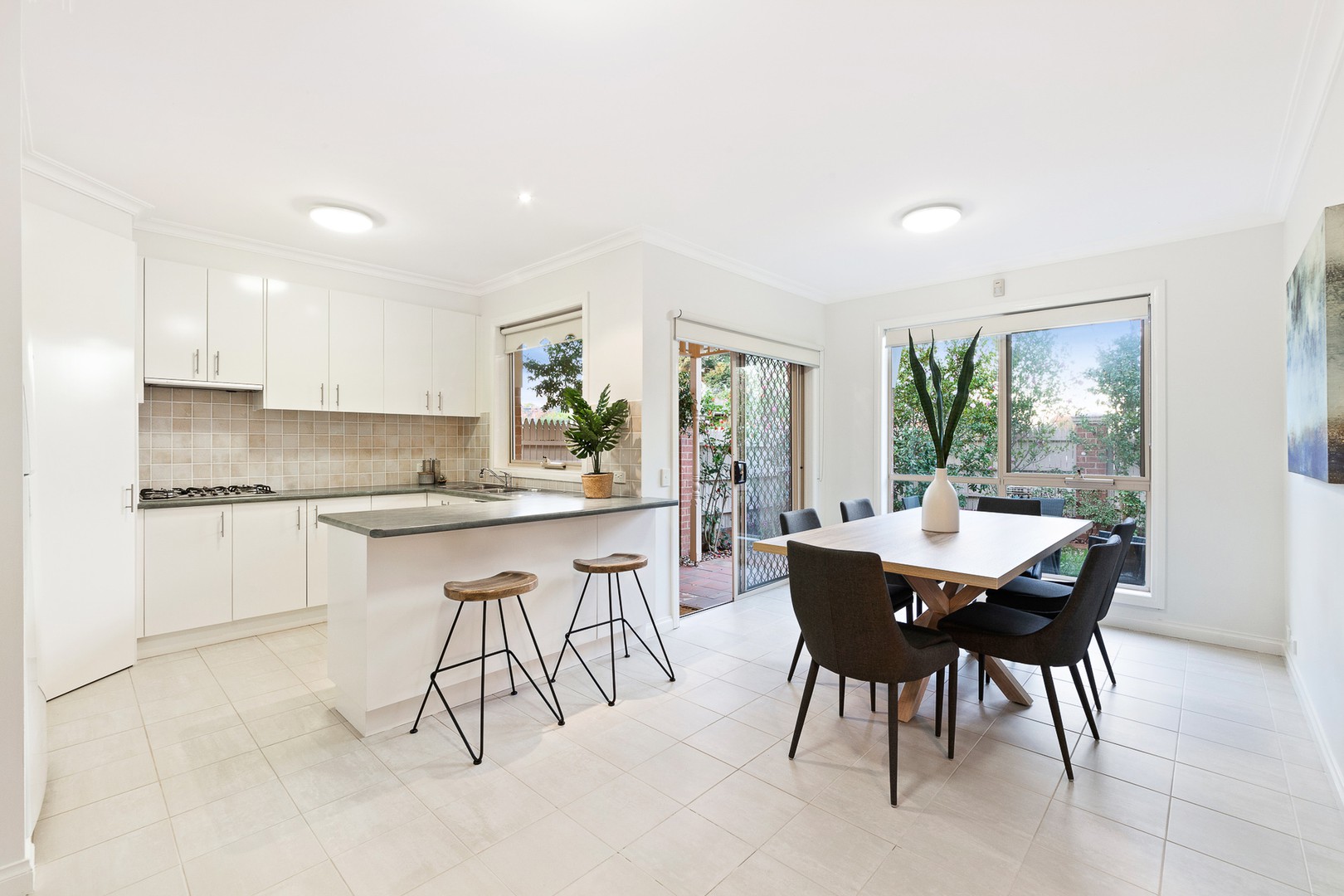 1/33 Elizabeth Street, Doncaster East, VIC 3109, Margate - Thumbnail 3
