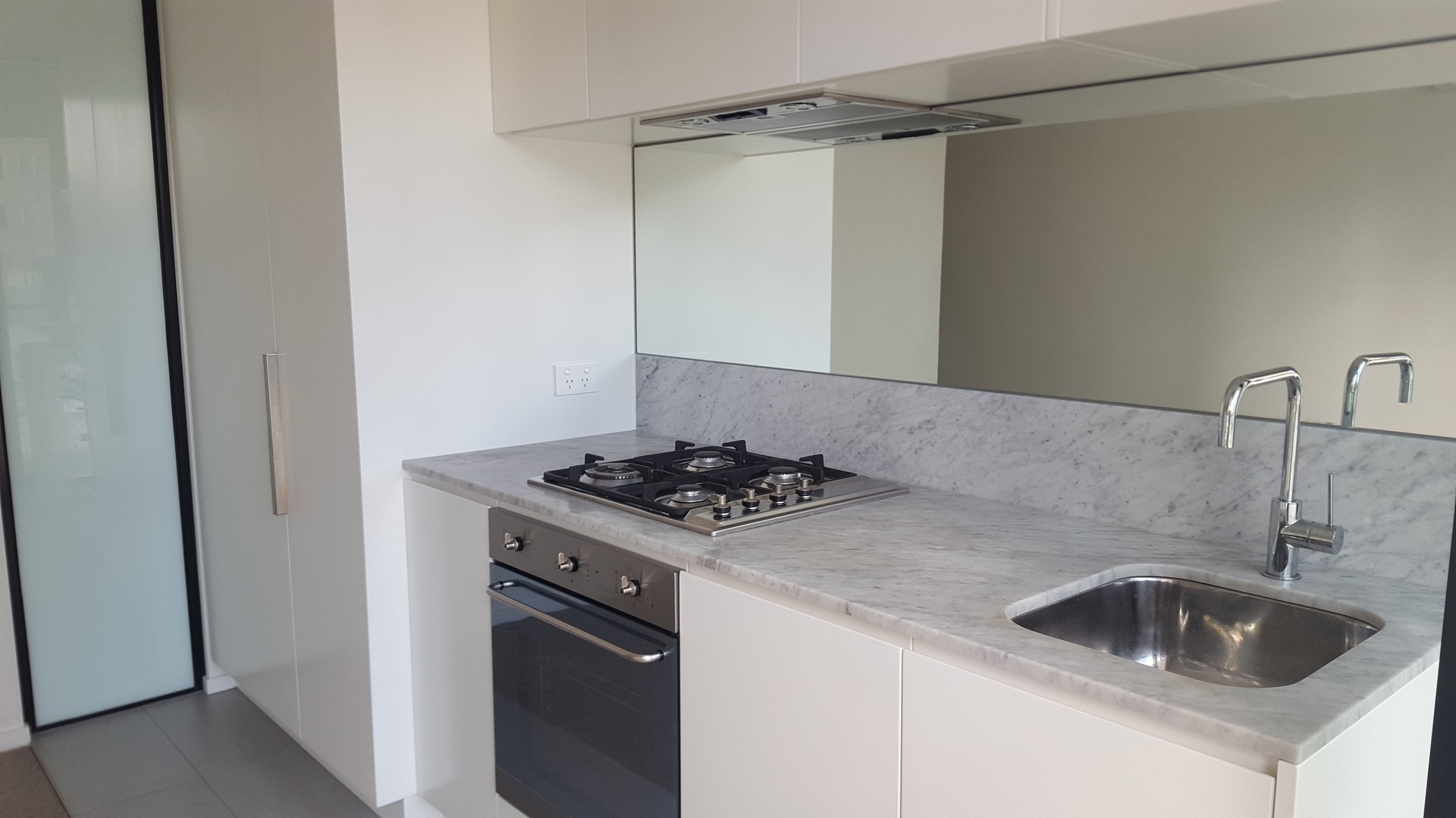 411/52 Park Street, South Melbourne, VIC 3205 - Thumbnail 2 - 24/05/2019