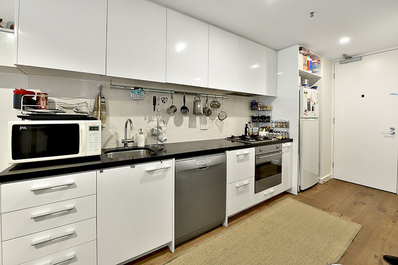 124/2 Gillies Street, Essendon North, VIC 3041 - Thumbnail 2 - 17/05/2019