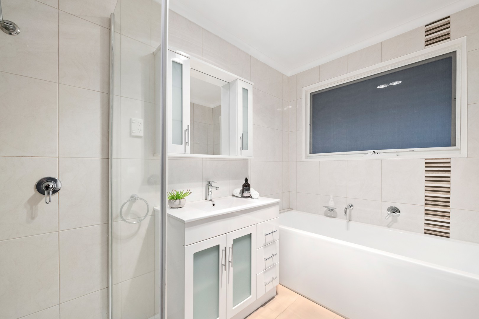 2/21-23 Outhwaite AvenueDoncaster, VIC 3108, Doncaster - Thumbnail 6