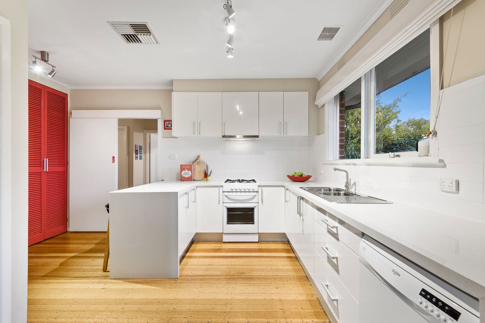 13 Busana Way, Nunawading, VIC 3131, Nunawading - Thumbnail 4