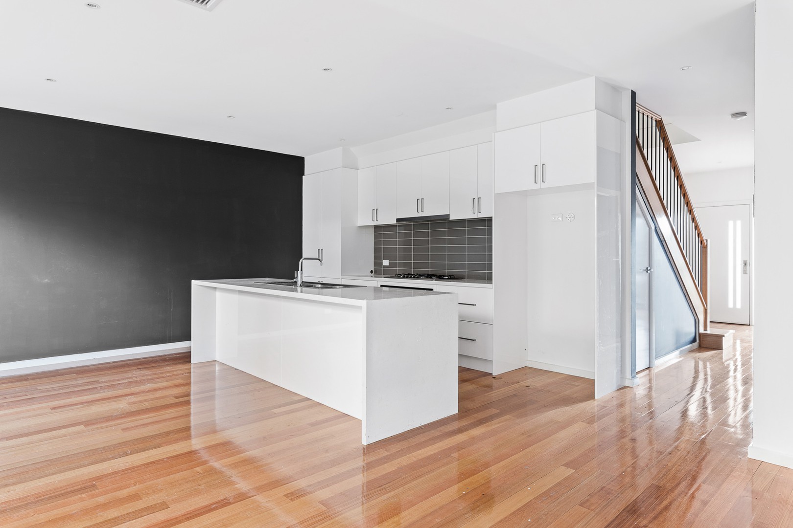 4 Lakeview Street, Boolaroo, NSW, 2284, Boolaroo - Thumbnail 2