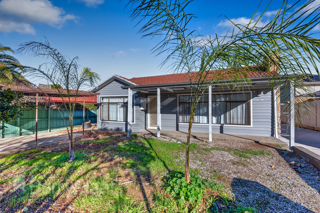 1/15 Andrew Road, St Albans, VIC 3021 - Thumbnail 1 - 24/05/2019