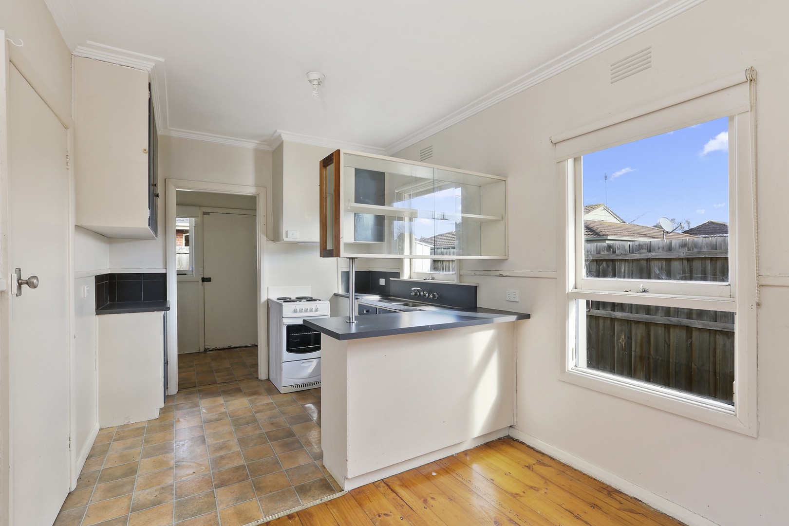 1/16 Dew Street, Whittington, VIC 3219 - Thumbnail 2 - 17/05/2019