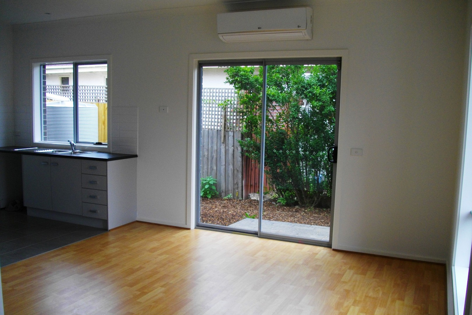 1/161 Albert Street, Reservoir, VIC 3073 - Thumbnail 2 - 24/05/2019