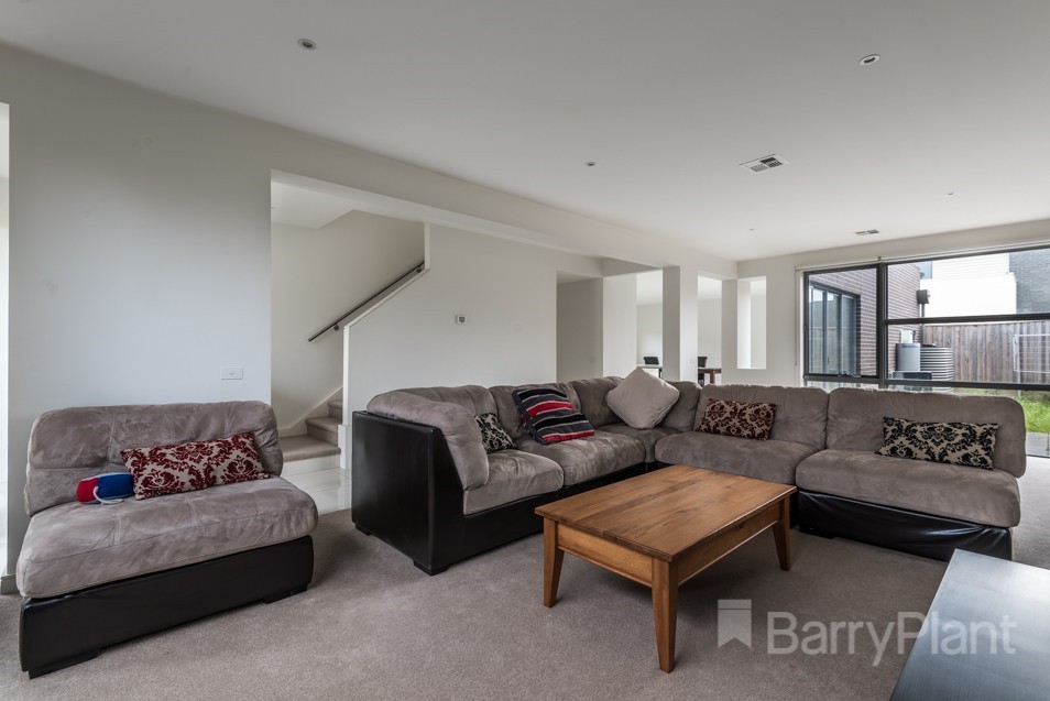 2 Sabina Park Drive, Mulgrave, VIC 3170 - Thumbnail 1 - 24/05/2019