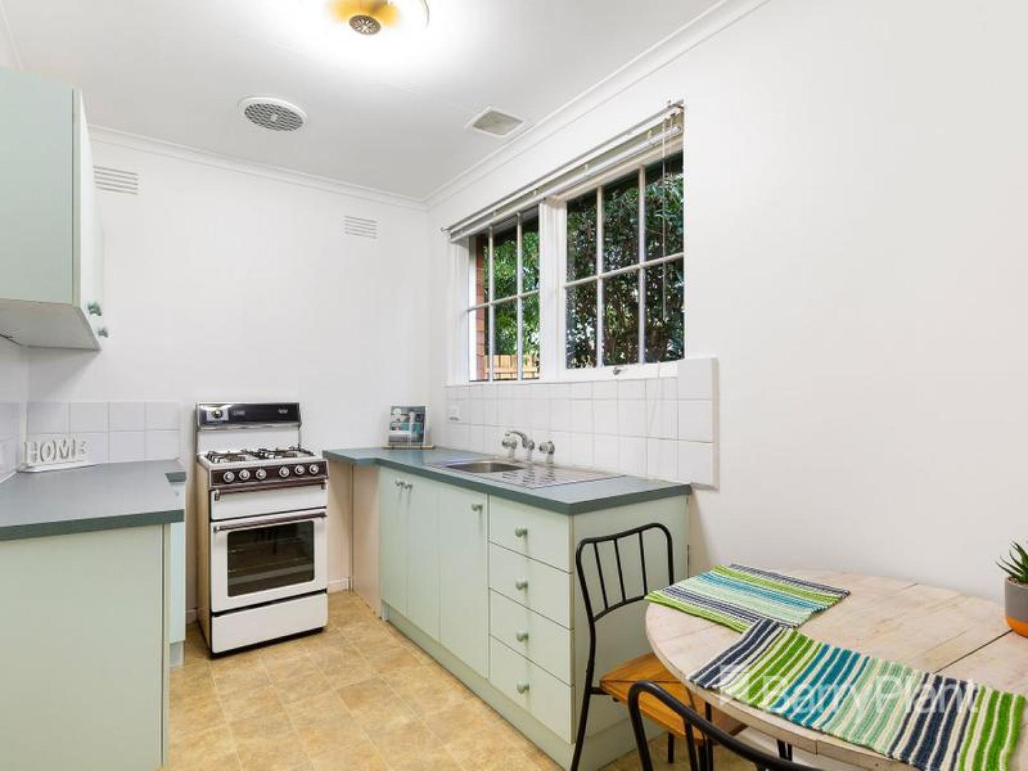 1/61 Doncaster East RoadMitcham, VIC 3132, Mitcham - Thumbnail 5