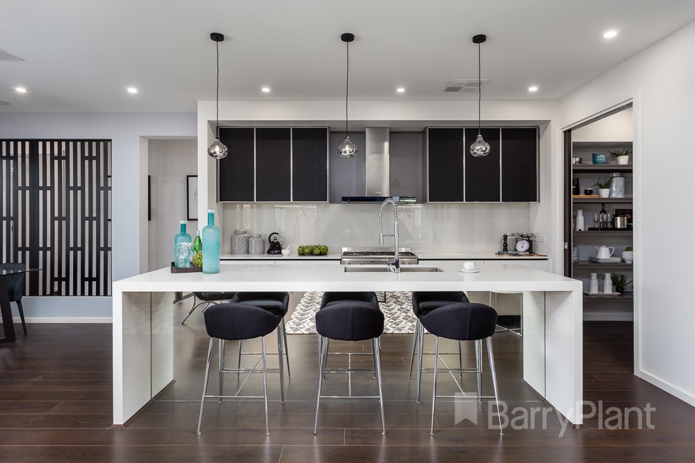 17 Gramercy Boulevard, Point Cook, VIC 3030 - Thumbnail 2 - 17/05/2019