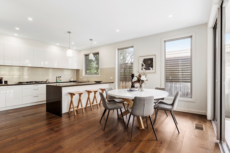 2/8 Fairway RoadDoncaster, VIC 3108, Doncaster - Thumbnail 3