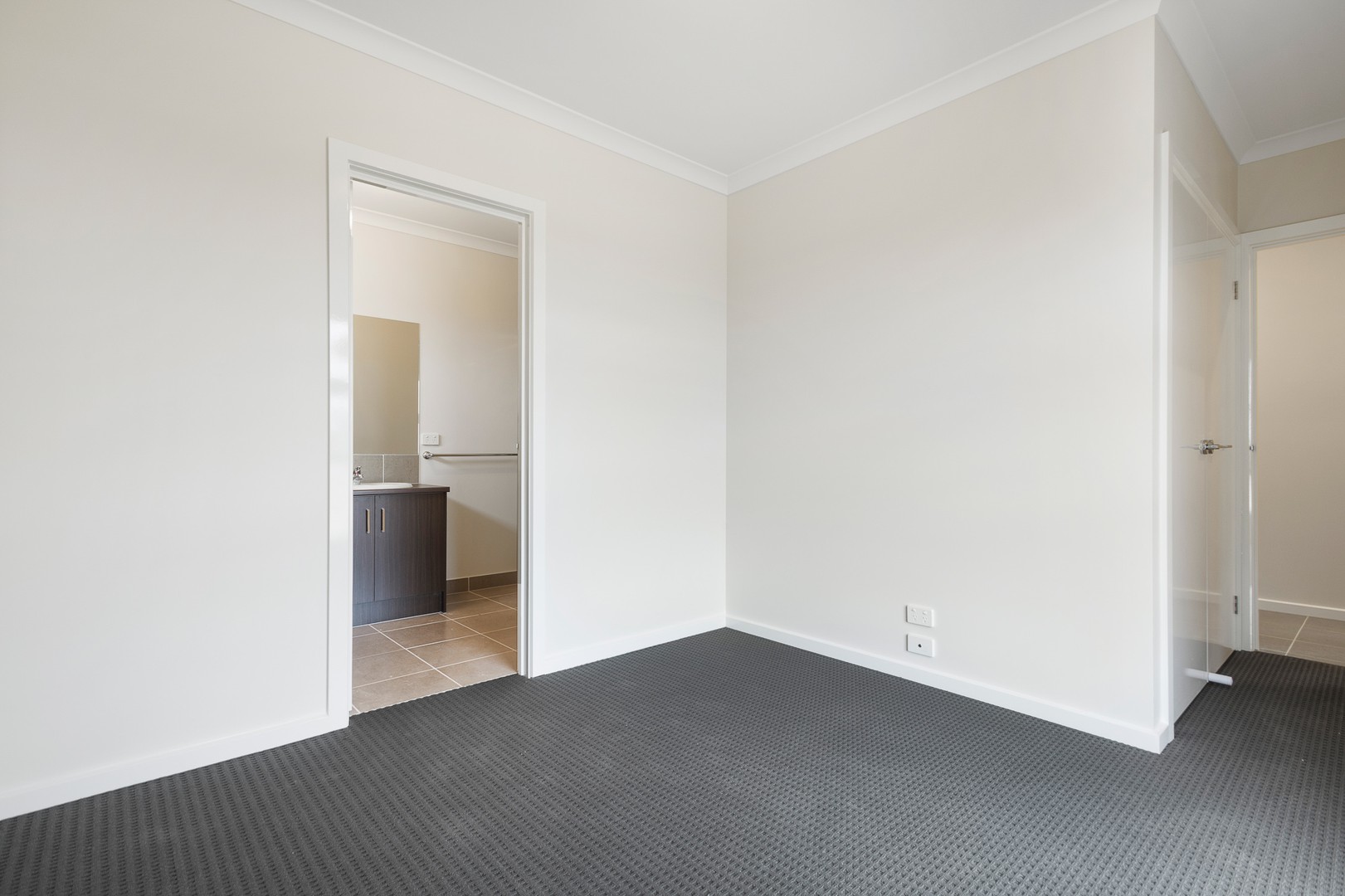 27 Belmont Rise, Doreen, VIC 3754 - Thumbnail 2 - 25/05/2019
