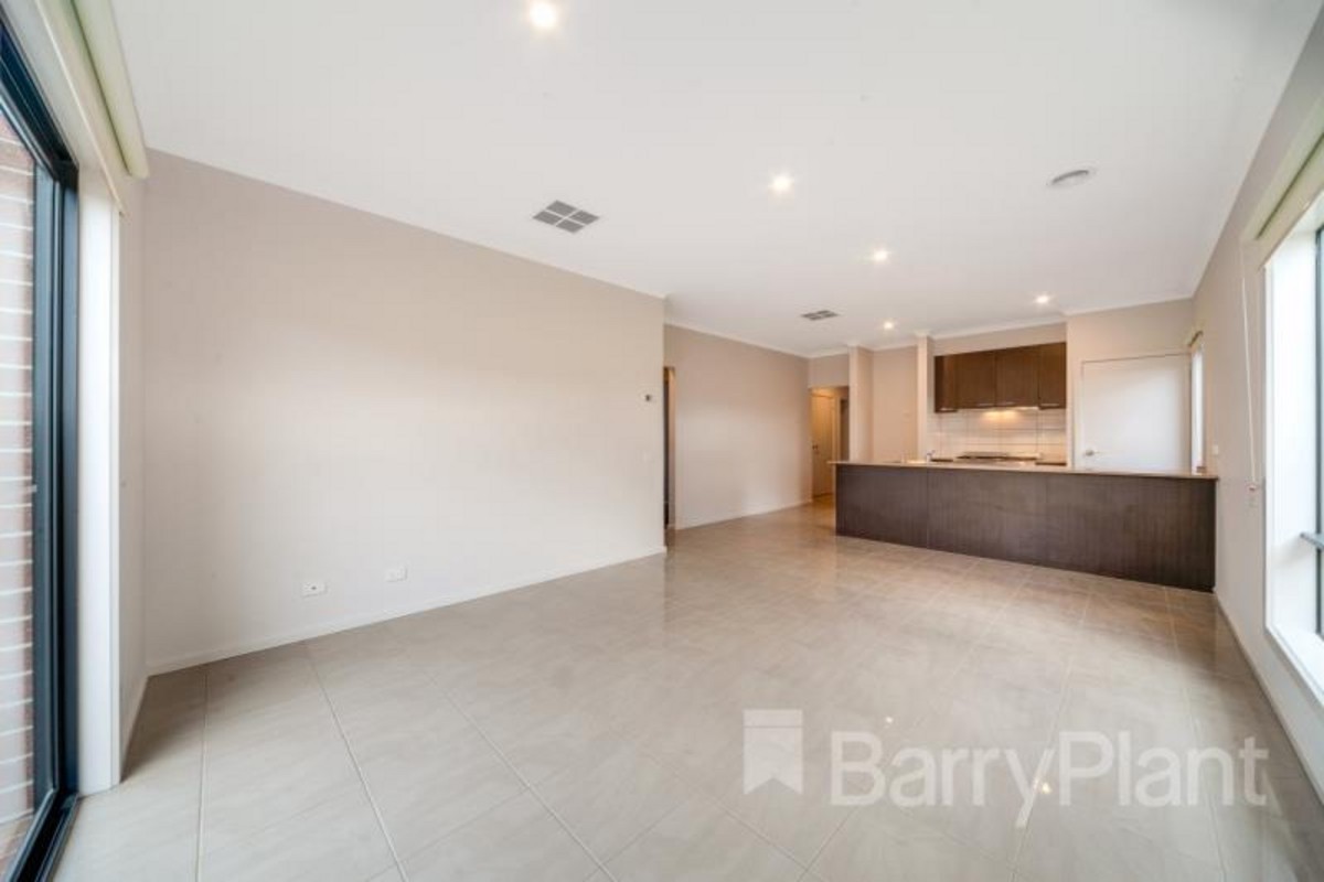 34 Dodson Road, Officer, VIC 3809 - Thumbnail 2 - 25/05/2019