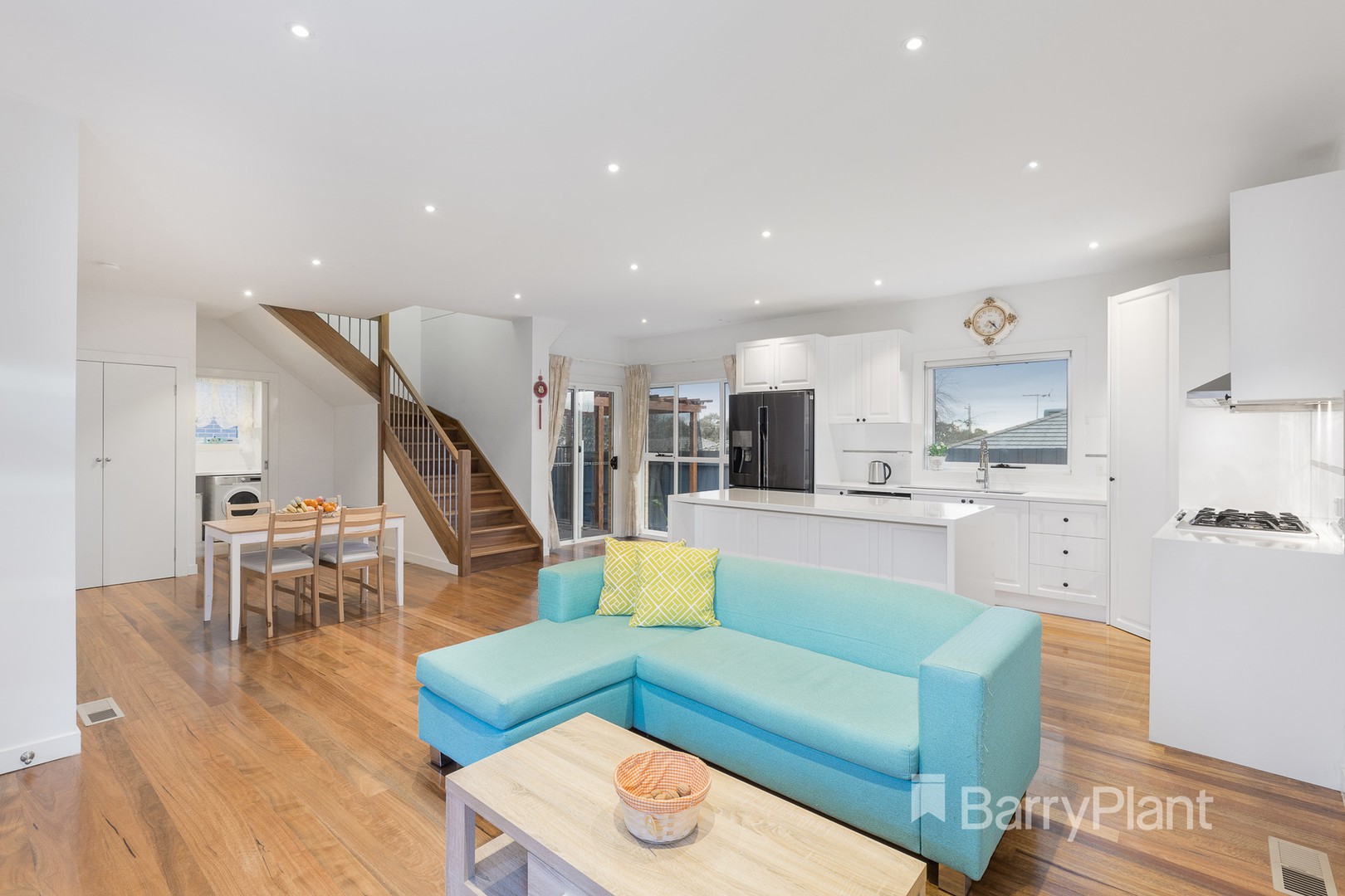 2/280 Manningham RoadTemplestowe Lower, VIC 3107, Templestowe Lower - Thumbnail 2