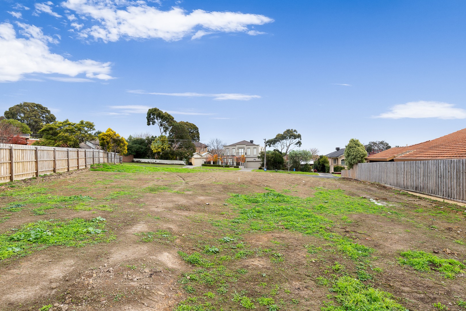 1a Viewhill Road, Balwyn North, VIC 3104 - Thumbnail 1 - 17/05/2019