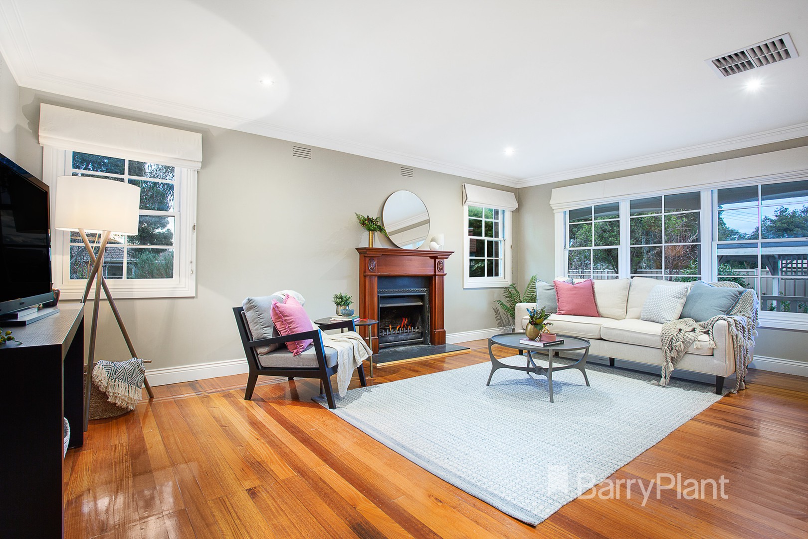 70 Rose Avenue, Templestowe Lower, VIC 3107 - Thumbnail 2 - 17/05/2019