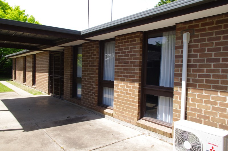 4 Sutherland Street, Kilmore, VIC 3764 - Thumbnail 2 - 25/05/2019