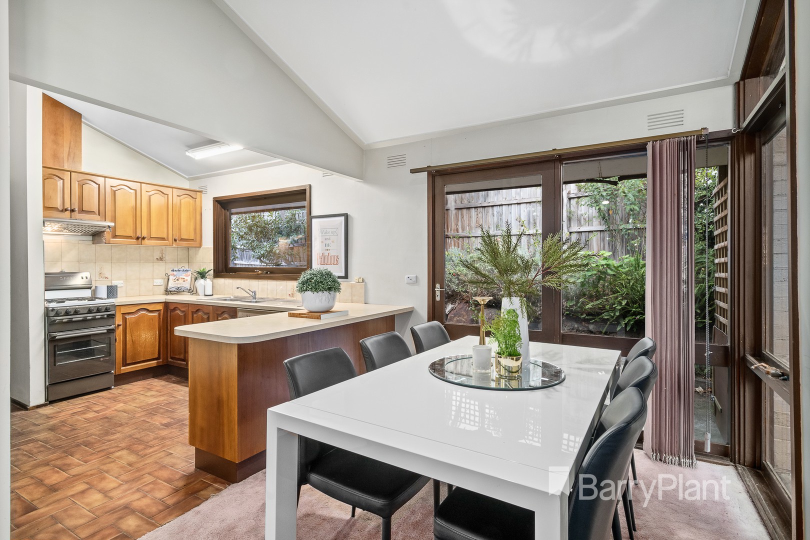 8 Toronto AvenueDoncaster, VIC 3108, Doncaster - Thumbnail 5