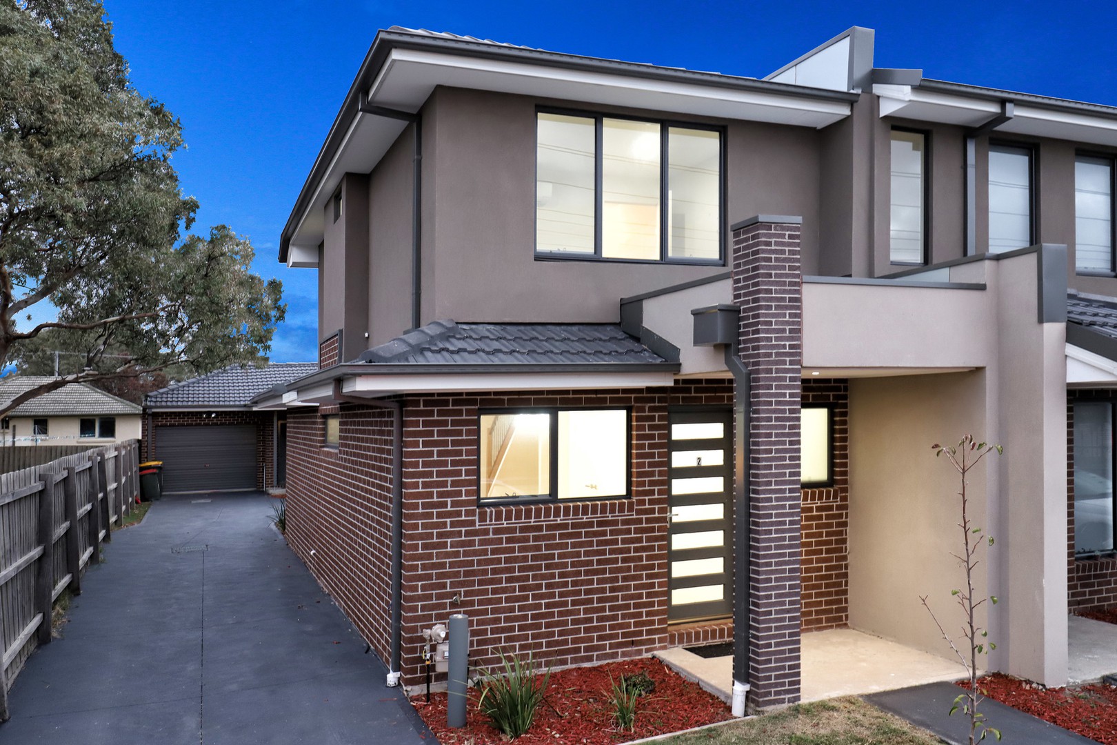 2/15 Wattleglen Street, Craigieburn, VIC 3064 - Thumbnail 1 - 25/05/2019
