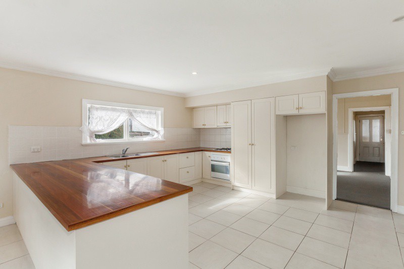 47 Ferguson Street, Broadford, VIC 3658 - Thumbnail 2 - 17/05/2019