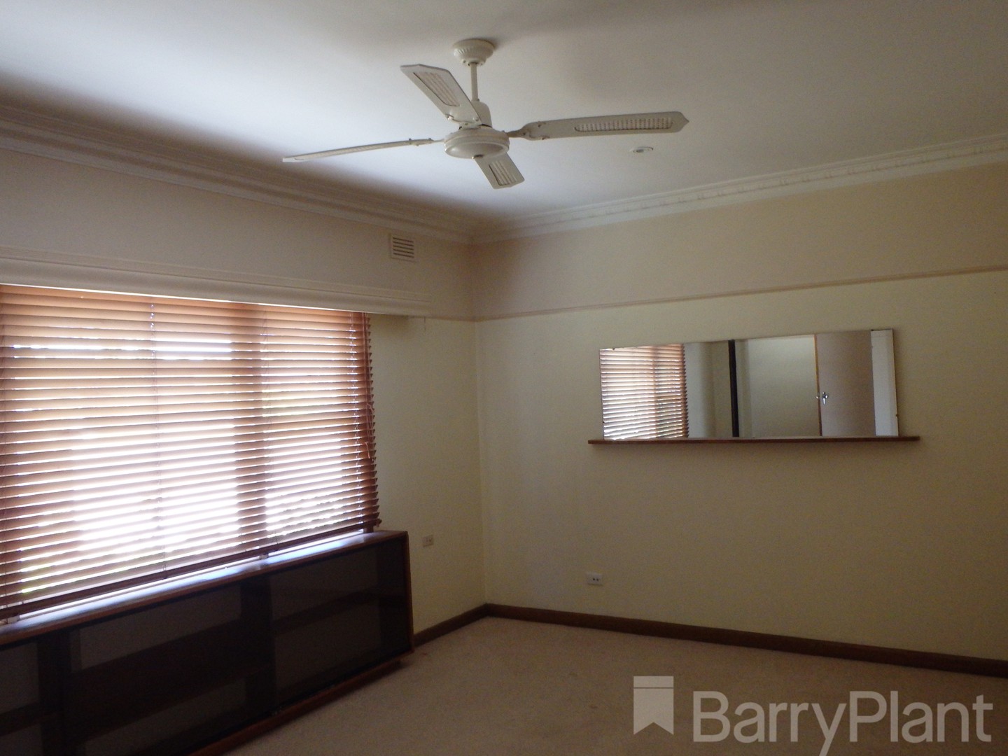 29 Birdwood Avenue, Sebastopol, VIC 3356 - Thumbnail 1 - 25/05/2019