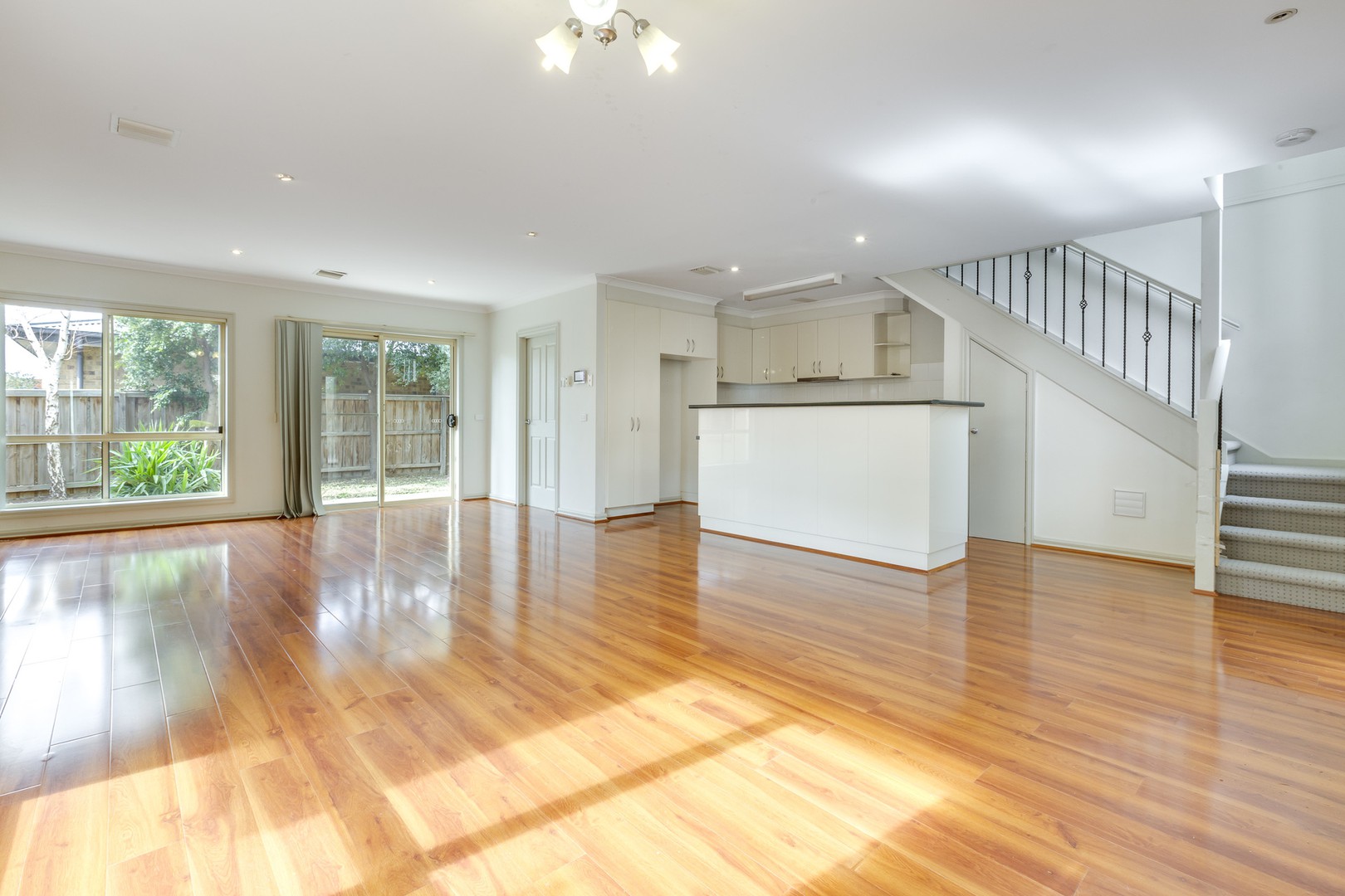 6/70 Community Hub, Sydenham, VIC 3037 - Thumbnail 2 - 17/05/2019