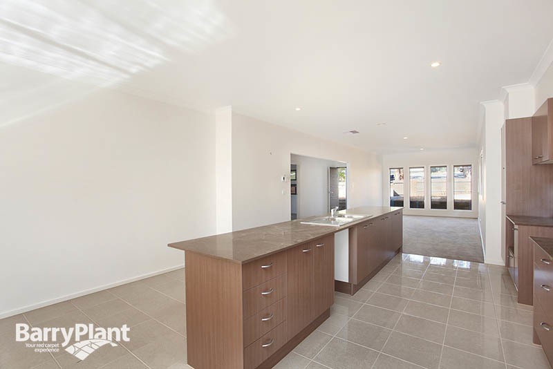 2/241-253 Soldiers Road, Beaconsfield, VIC 3807 - Thumbnail 1 - 25/05/2019